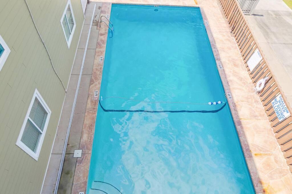 Right Across Beach Pool View Private Balcony By Zen Living Short Term Rental Миртъл Бийч Екстериор снимка
